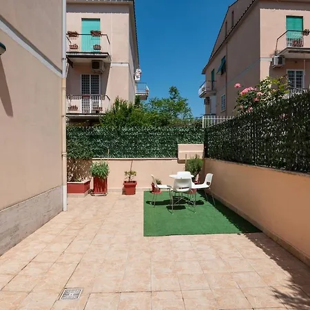 Il Giardino Degli Aranci Apartment *